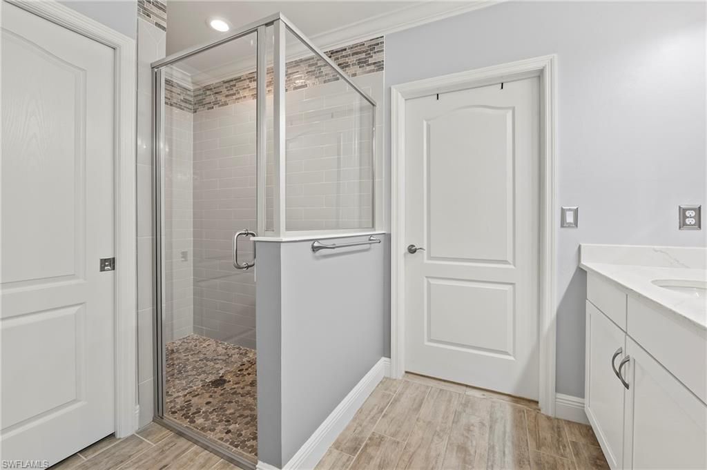 6954 Avalon Cir, Unit 703, Naples, FL 34112 Photo