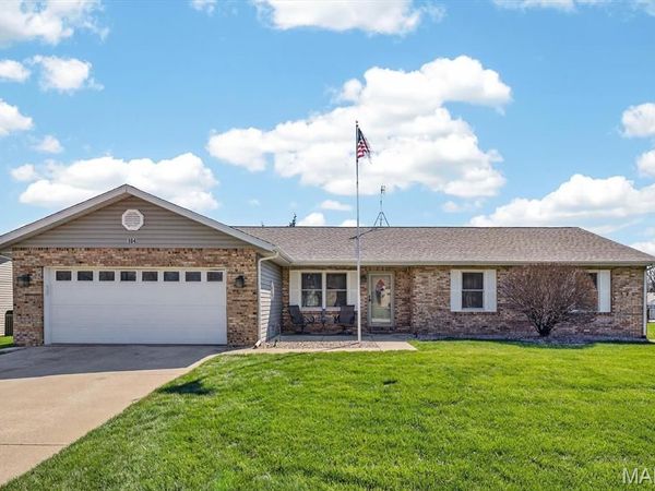 104 Meadowbruck Lane, Shiloh, IL 62221