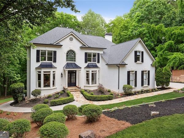 110 Valley Summit Court, Roswell, GA 30075