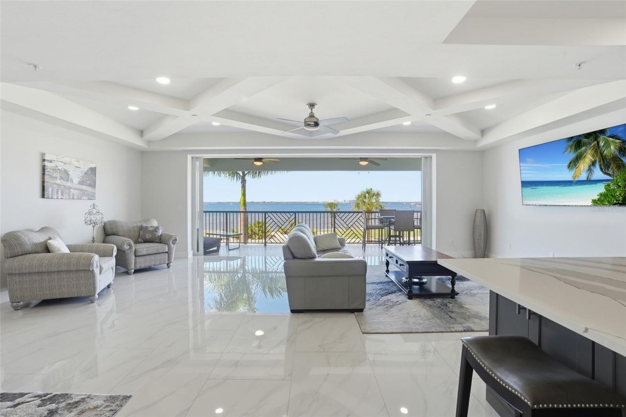 1425 Park Beach Circle, Unit 124, Punta Gorda, FL 33950 Photo