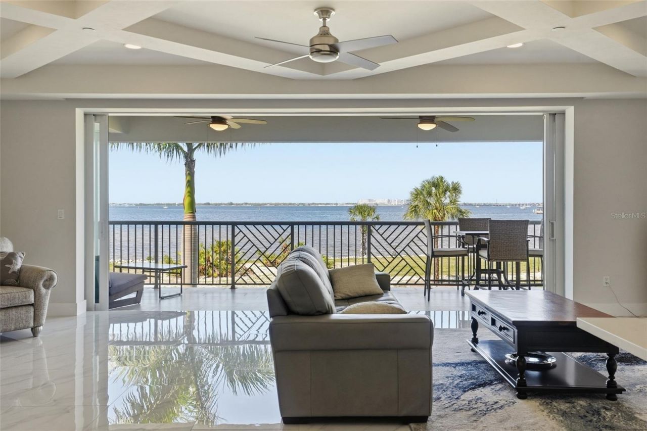 1425 Park Beach Circle, Unit 124, Punta Gorda, FL 33950 Photo