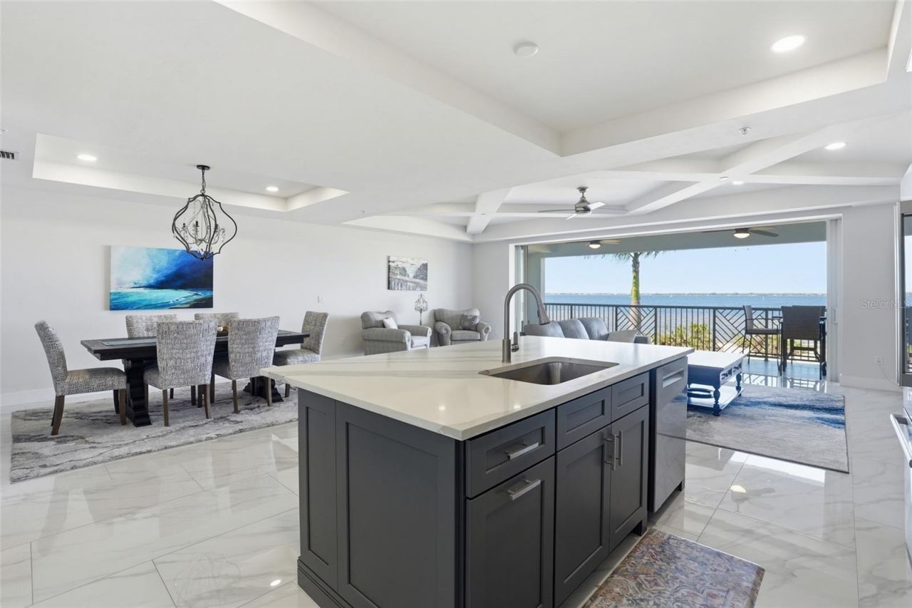 1425 Park Beach Circle, Unit 124, Punta Gorda, FL 33950 Photo