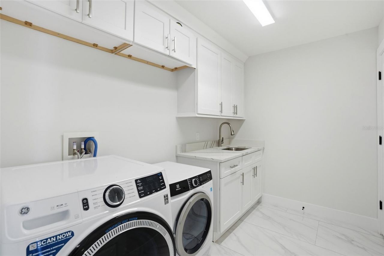 1425 Park Beach Circle, Unit 124, Punta Gorda, FL 33950 Photo