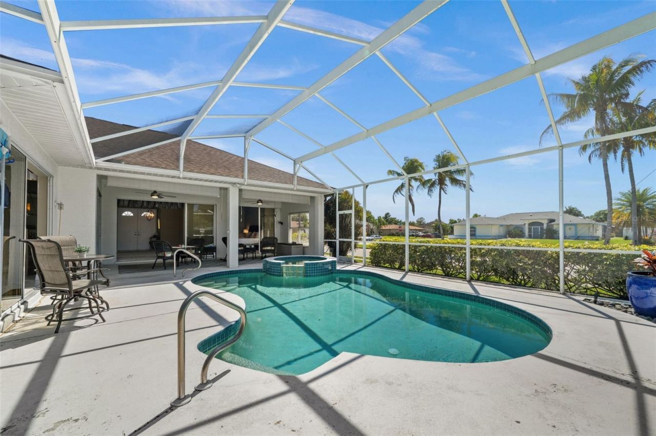410 SE 20th Court, Cape Coral, FL 33990 Photo