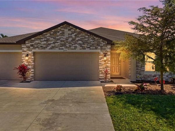 2714 SW 3rd LN, CAPE CORAL, FL 33991