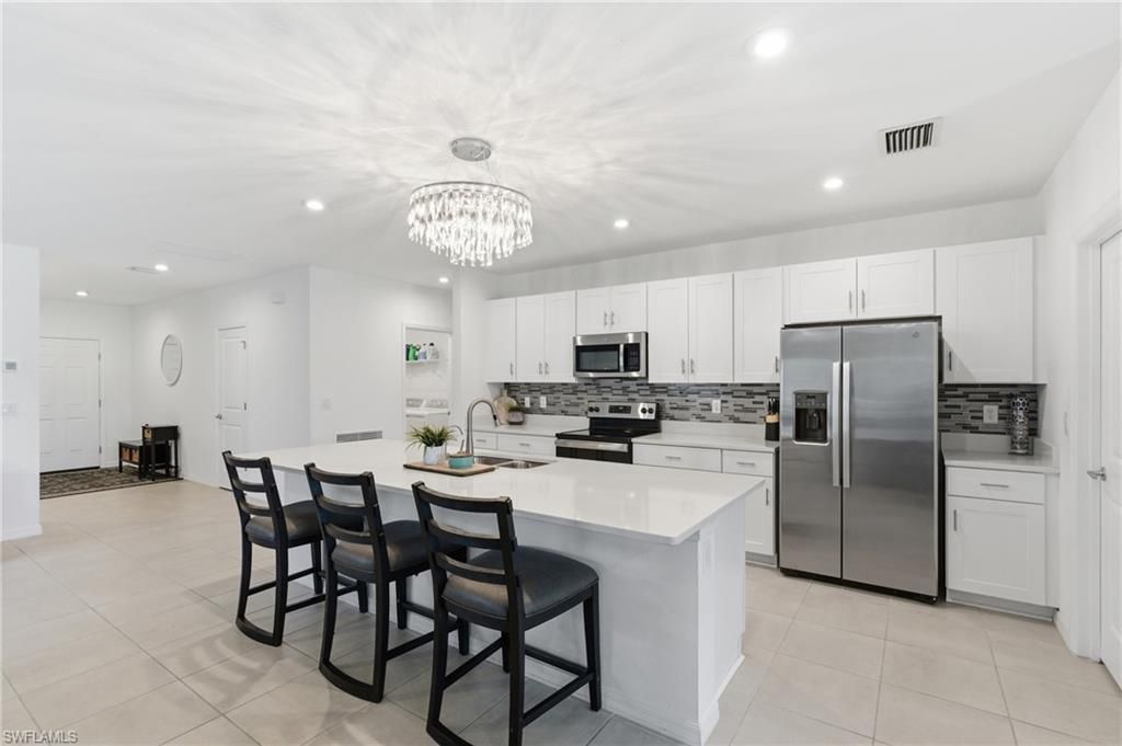 2714 SW 3rd Ln, Cape Coral, FL 33991 Photo