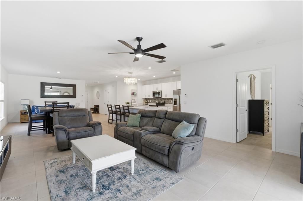 2714 SW 3rd Ln, Cape Coral, FL 33991 Photo