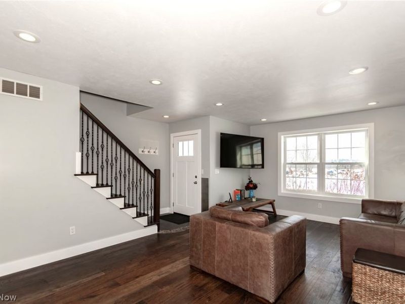 18919 Ravenna Road, Chagrin Falls, OH 44023 Photo 2