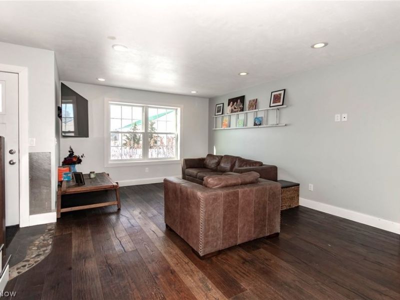 18919 Ravenna Road, Chagrin Falls, OH 44023 Photo 3