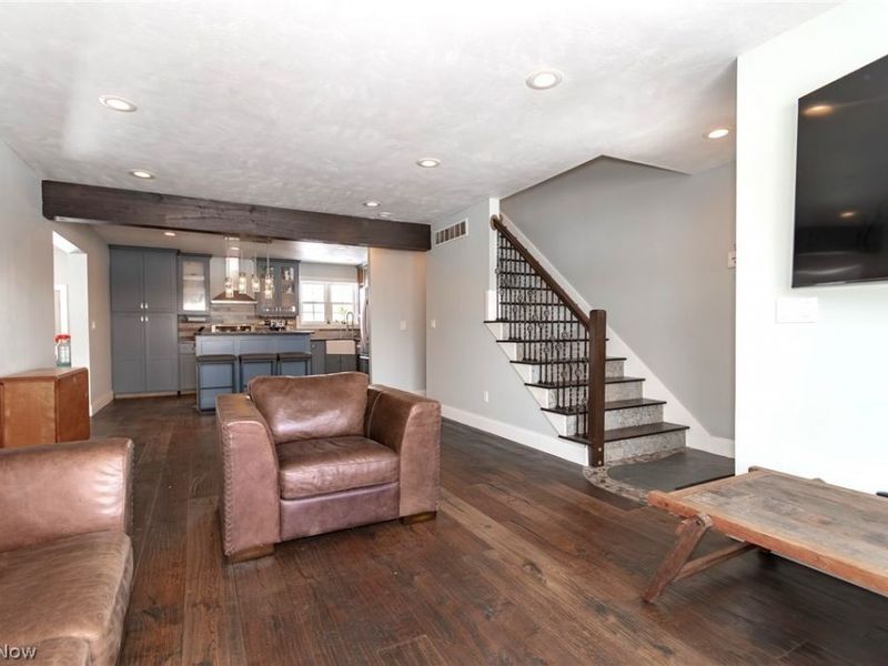 18919 Ravenna Road, Chagrin Falls, OH 44023 Photo 4