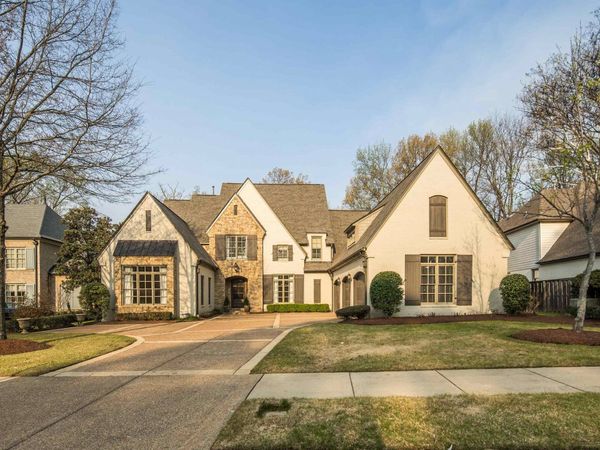 2021 FLOWERS OAK CV, Germantown, TN 38138