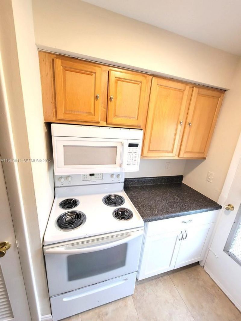 1431 S 14th Ave, Unit 114, Hollywood, FL 33020 Photo