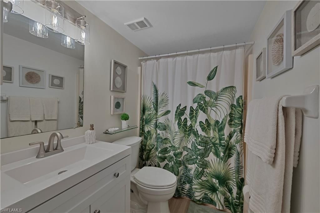 15161 Cedarwood Ln, Unit 1105, Naples, FL 34110 Photo