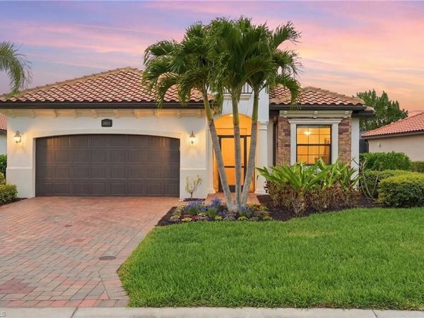 28614 Newtown CT , BONITA SPRINGS, FL 34135