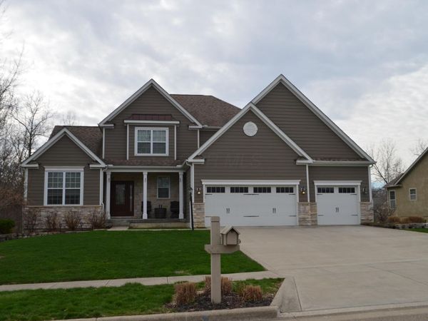 1669 Forest View Drive, Pataskala, OH 43062