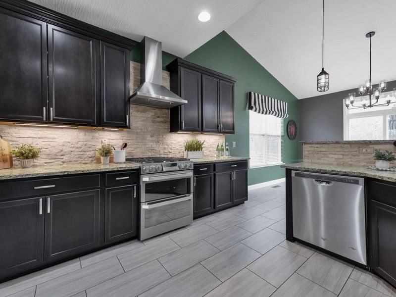 1669 Forest View Drive, Pataskala, OH 43062 Photo 8