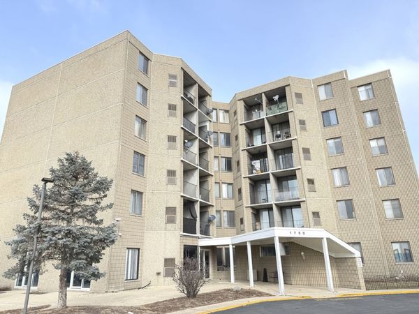 1750 N Marywood Avenue, Unit 507, Aurora, IL 60505