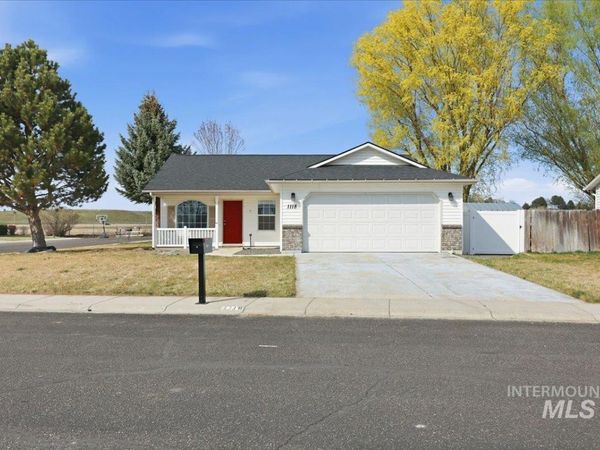 1118 Triumph Dr, Middleton, ID 83644
