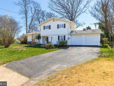3923 FOREST GROVE DRIVE, ANNANDALE, VA 22003