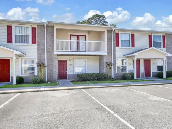 1856 Shay-Lin Court, Unit B8, Niceville, FL 32578