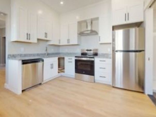 61 Dartmouth Street, Unit 4, Waltham, MA 02543