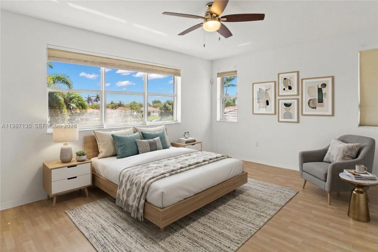 2327 NW 187th Ave , Pembroke Pines, FL 33029 Photo