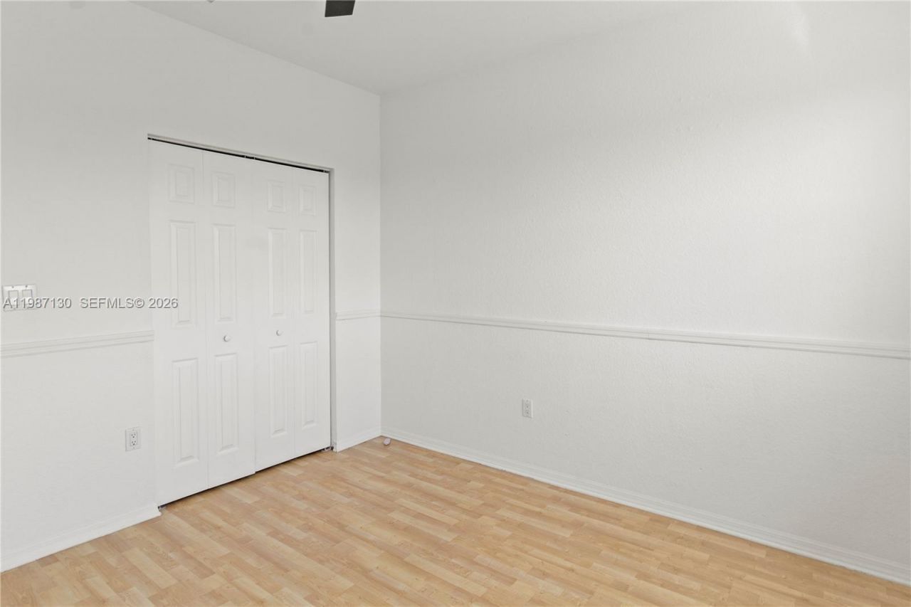 2327 NW 187th Ave , Pembroke Pines, FL 33029 Photo