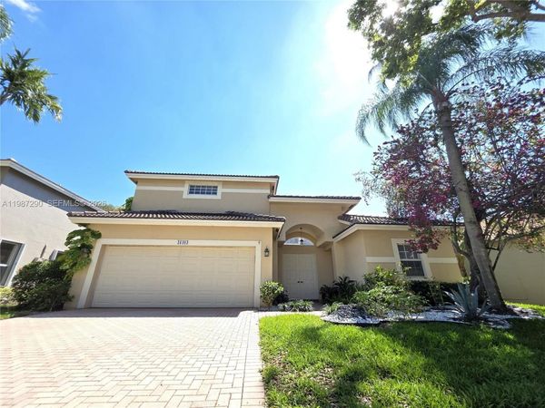 16404 Diamond Head Dr, Weston, FL 33331