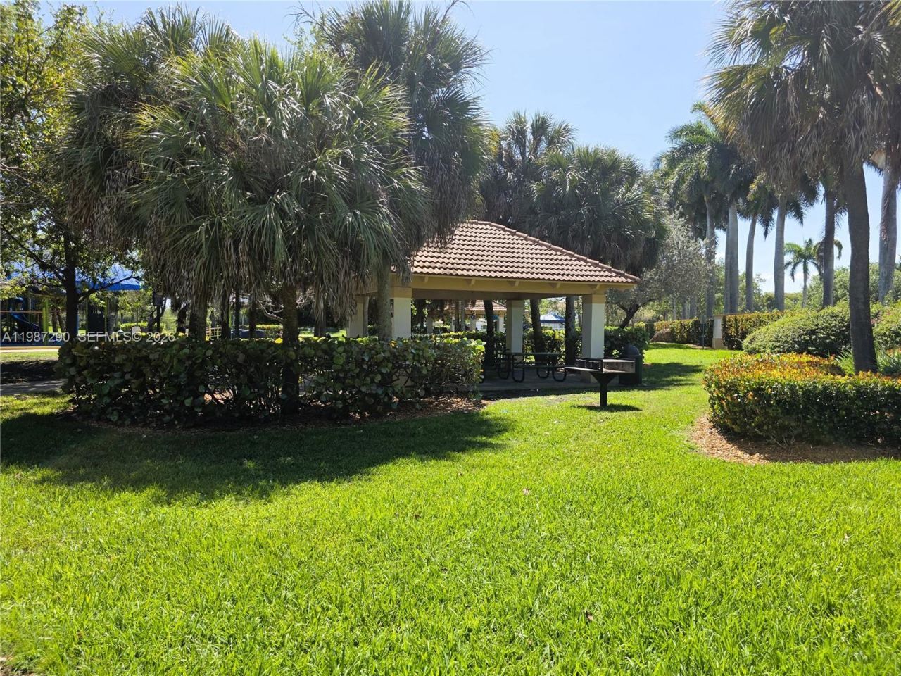 16404 Diamond Head Dr, Weston, FL 33331 Photo