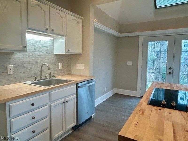 18112 Chagrin Boulevard , Shaker Heights, OH 44122 Photo 19