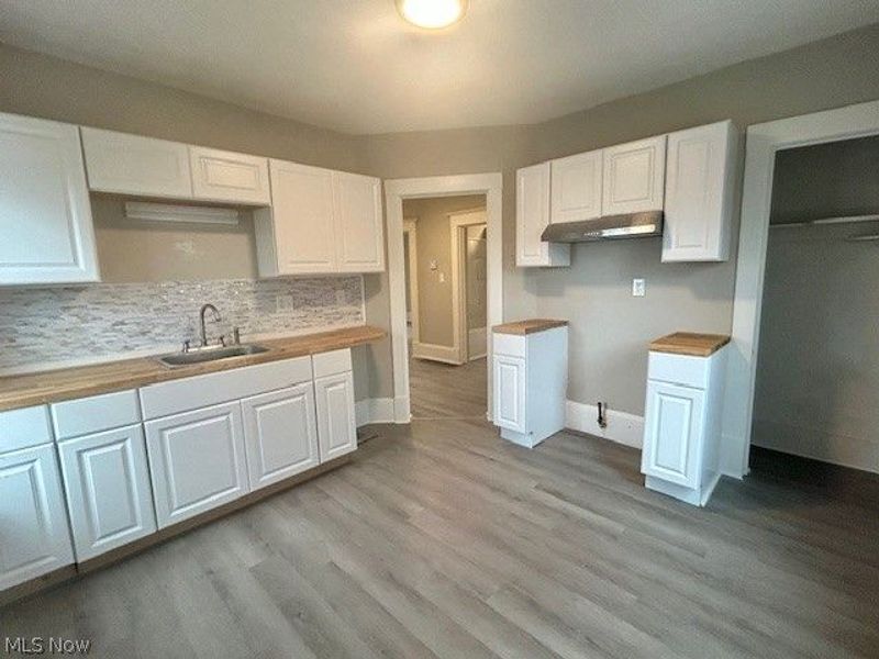 18112 Chagrin Boulevard , Shaker Heights, OH 44122 Photo 32