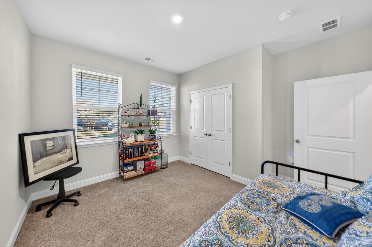 360 Cattle Drive Circle  Photo 12