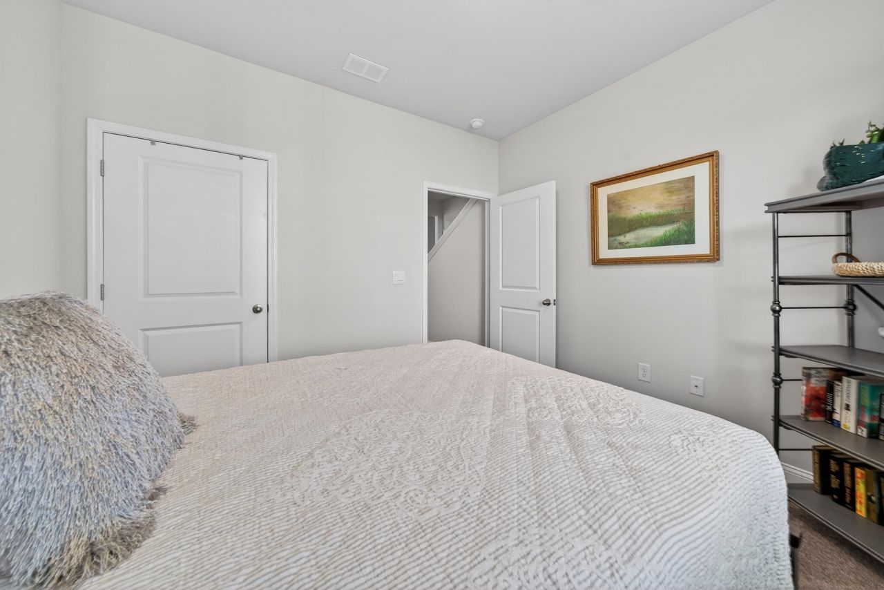 360 Cattle Drive Circle  Photo 16