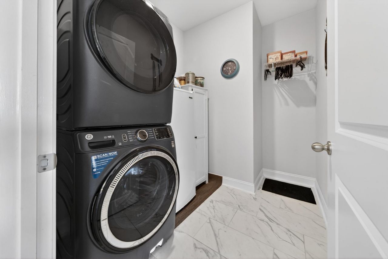 360 Cattle Drive Circle  Photo 24