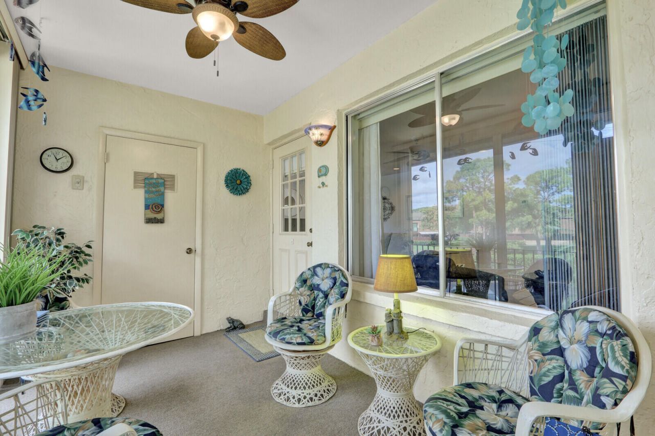 323 Knotty Pine Circle, Unit A2, Greenacres, FL 33463 Photo