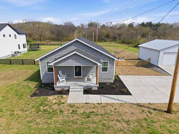221 Western Ave, Hartsville, TN 37074
