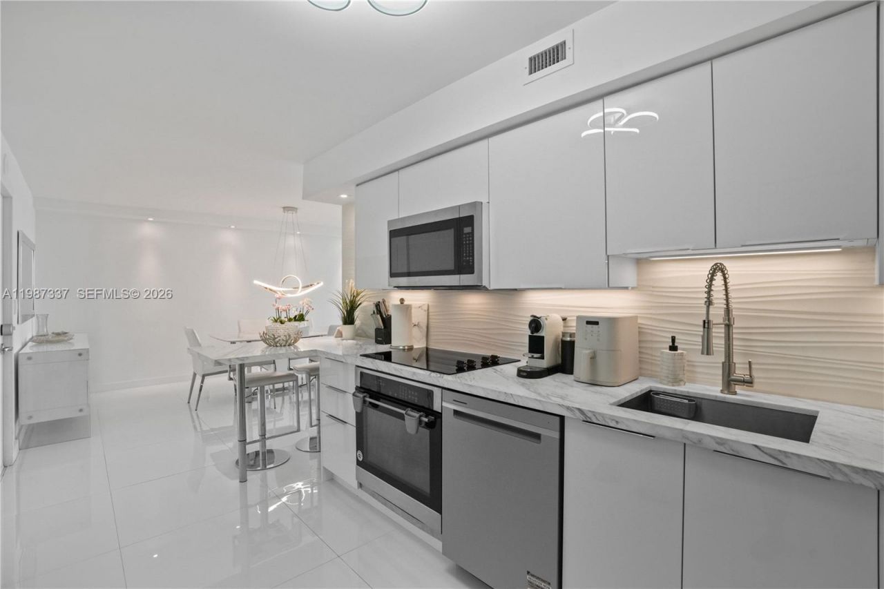 6770 Indian Creek Dr, Unit 5M, Miami Beach, FL 33141 Photo