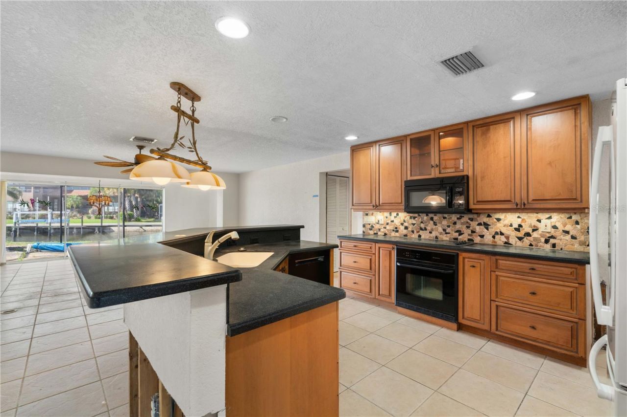 2194 Bayou Road , Punta Gorda, FL 33950 Photo