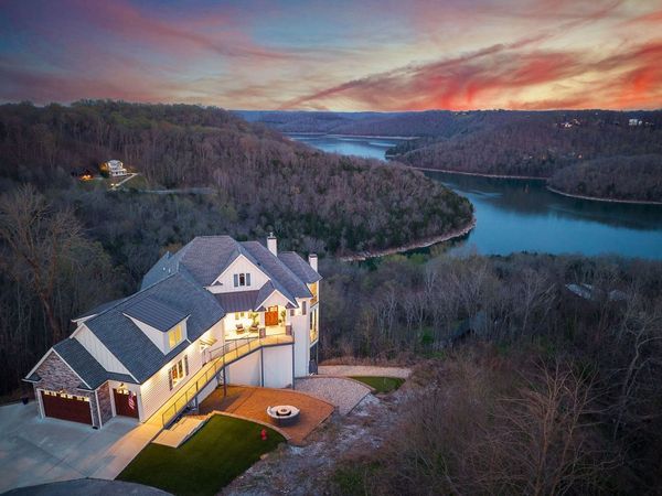 160 Shayna Ct, Smithville, TN 37166