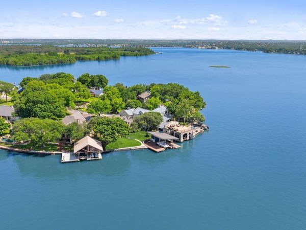 21 Beaver IS , Granite Shoals, TX 78654