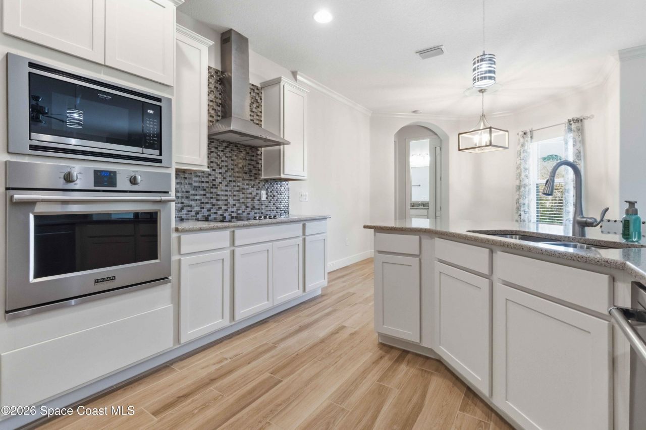 3333 Rushing Waters Drive, West Melbourne, FL 32904 Photo