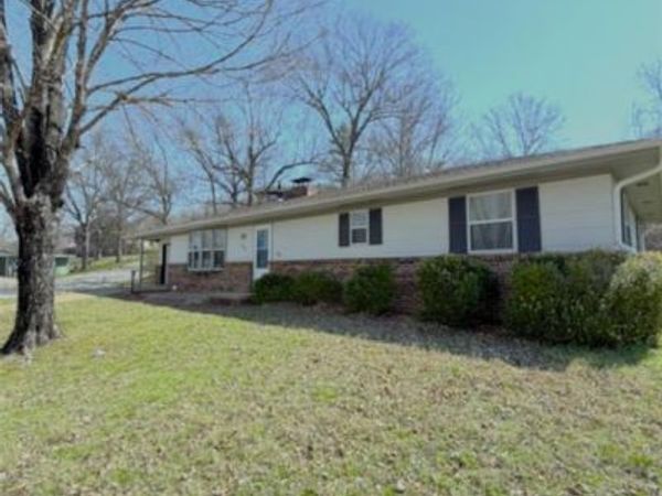 1401 Hull Valley Drive , Waynesville, MO 65583