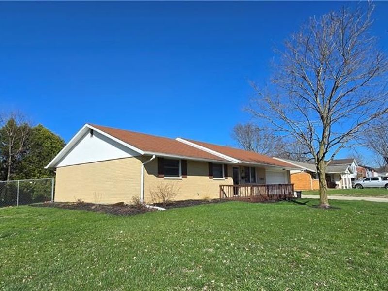 1301 Marsha Drive, Miamisburg, OH 45342 Photo 2