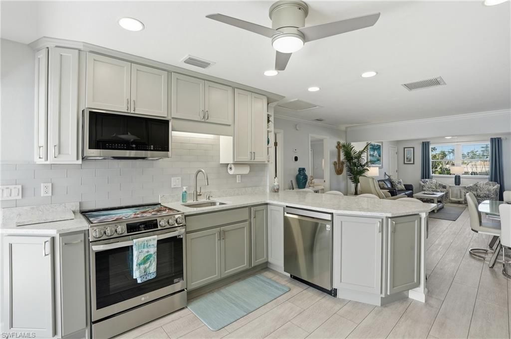 420 Tudor Dr , Unit 6, Cape Coral, FL 33904 Photo