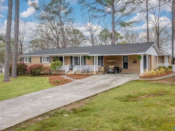 237 Brookhaven Drive, Gadsden, AL 35901