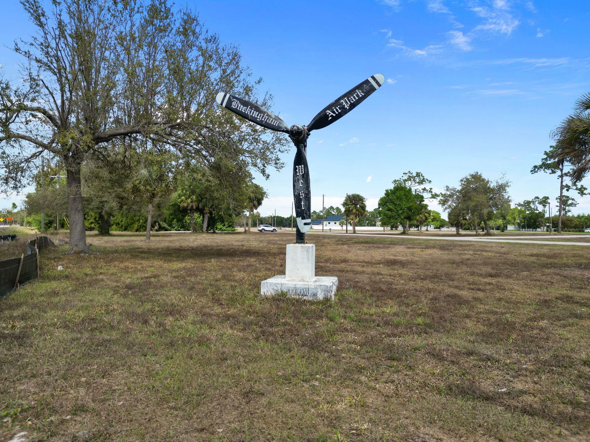 6871 Cherokee Avenue, Fort Myers, FL 33905 Photo