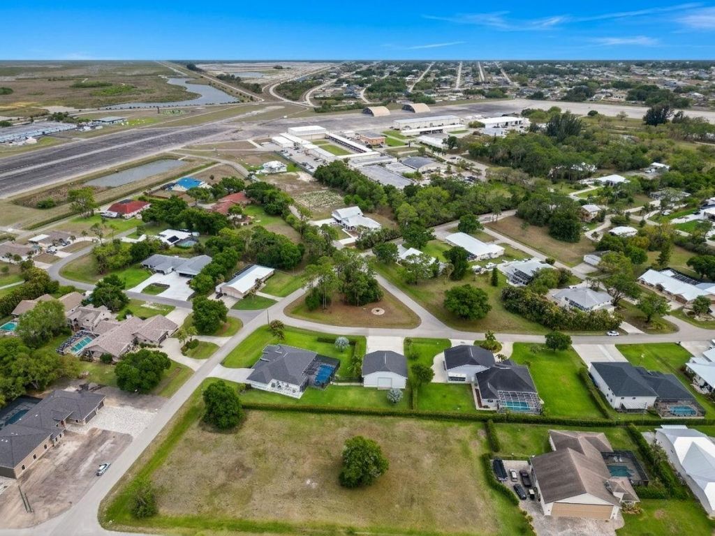 6871 Cherokee Avenue, Fort Myers, FL 33905 Photo