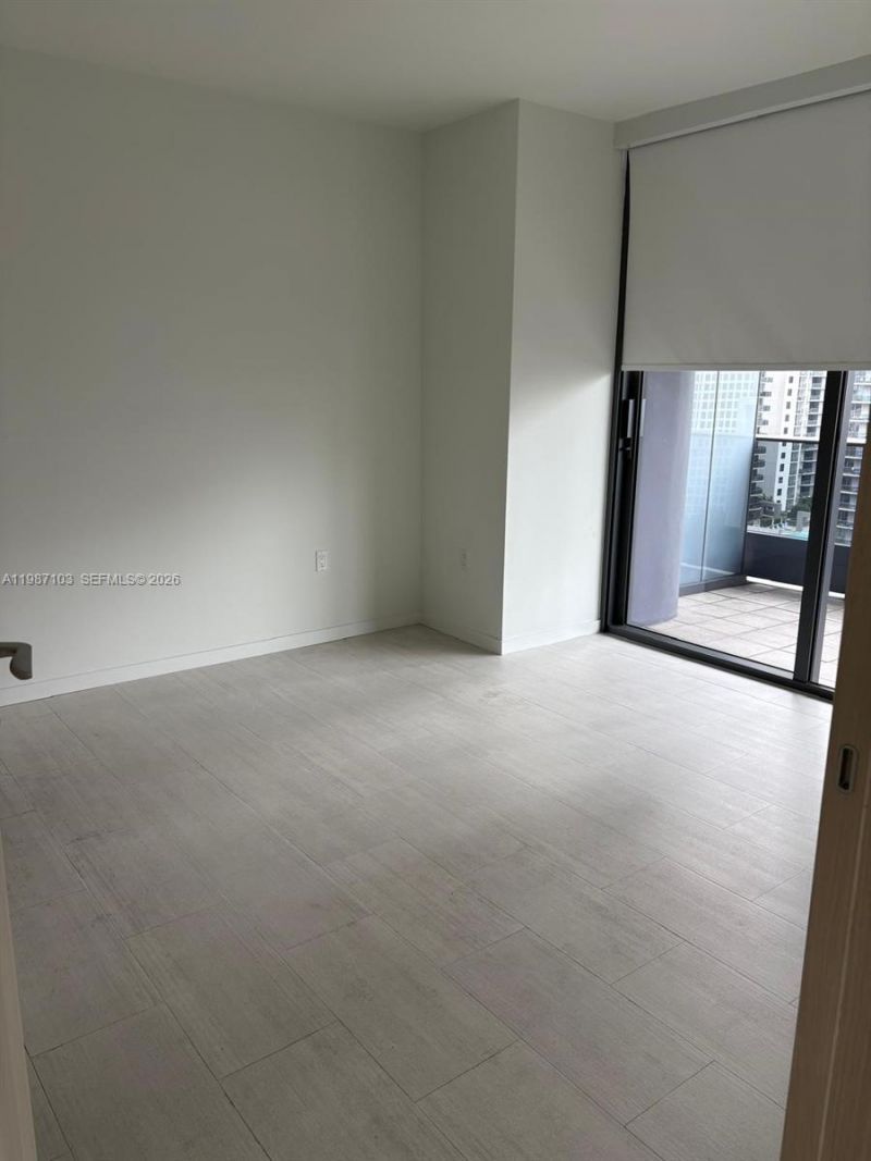 1000 Brickell Plz , Unit 2214, Miami, FL 33131 Photo
