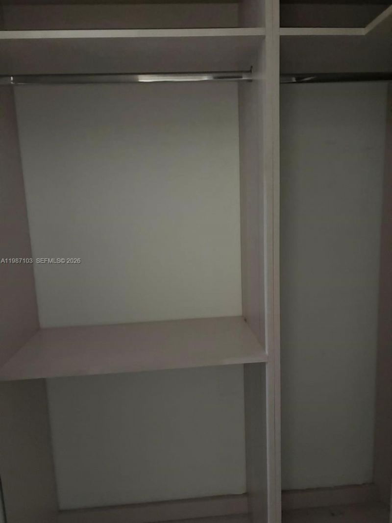 1000 Brickell Plz , Unit 2214, Miami, FL 33131 Photo