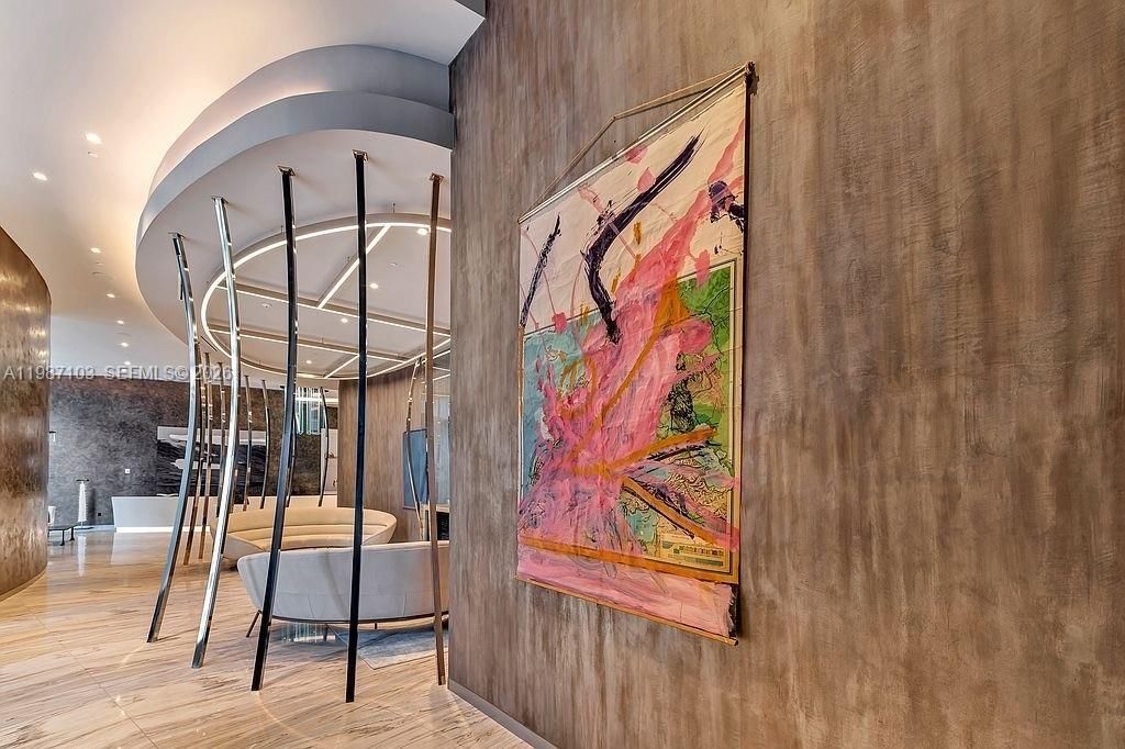 1000 Brickell Plz , Unit 2214, Miami, FL 33131 Photo